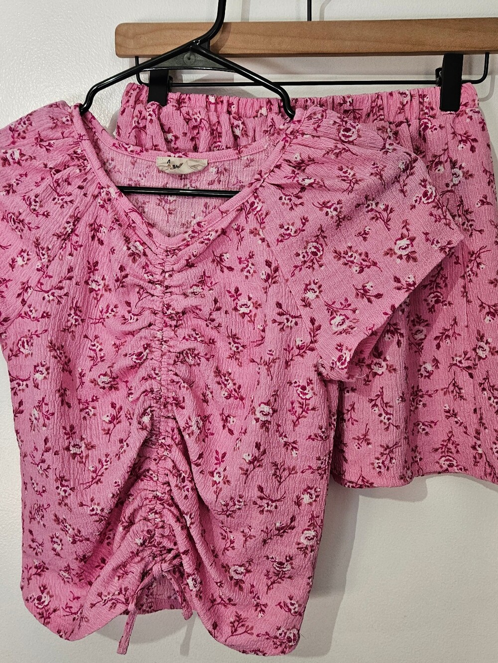 Amy Byer Pink Floral Ruched Top & Shorts Set L 14